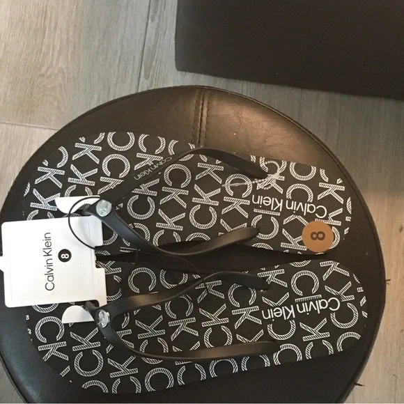 Calvin Klein Black Flip Flops - Picture 2 of 2